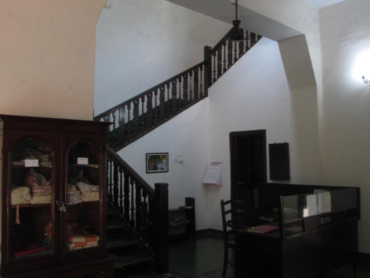 10-Bed Female Dormitory Room,1677963763:JPEG
